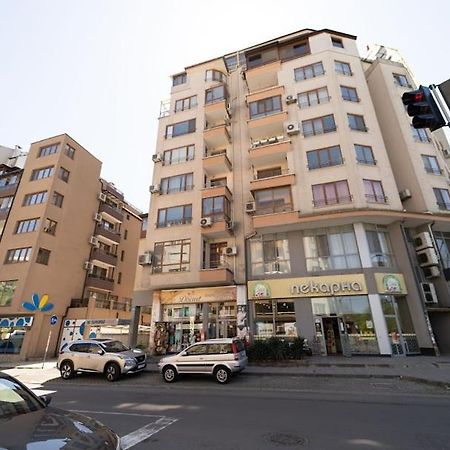 Апартамент За Гости Уют Burgas Exterior photo